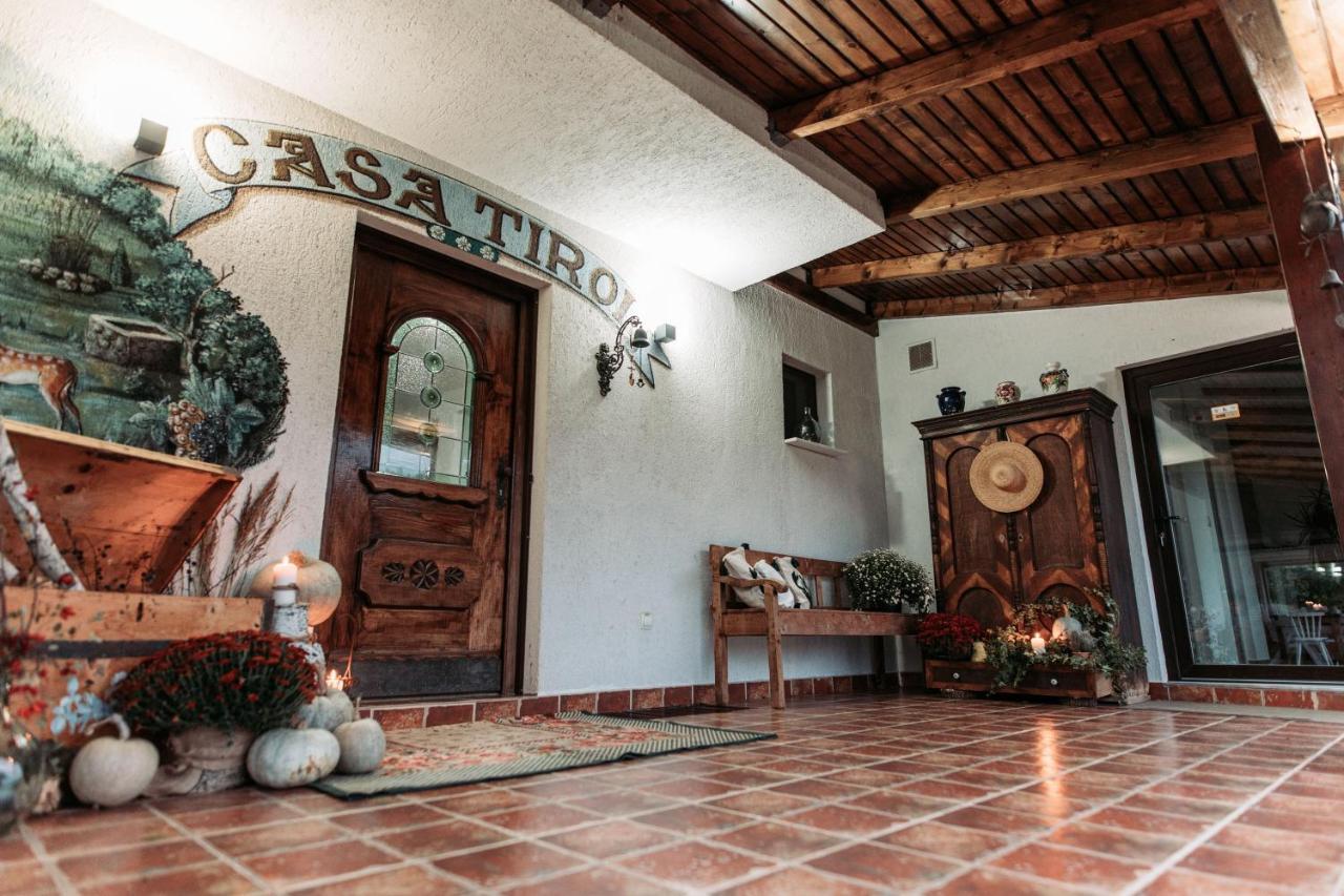 Casa Tirol Blaj Hotel Luaran gambar