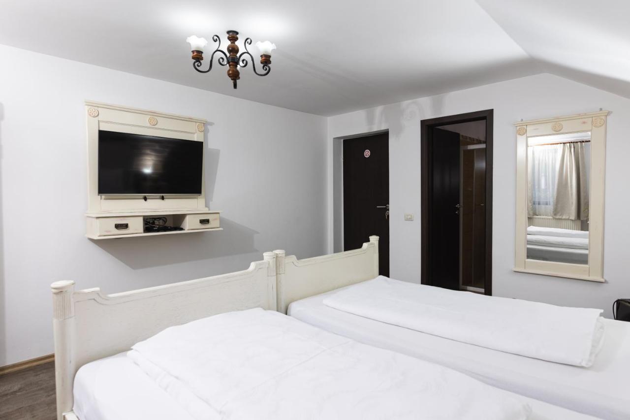 Casa Tirol Blaj Hotel Luaran gambar